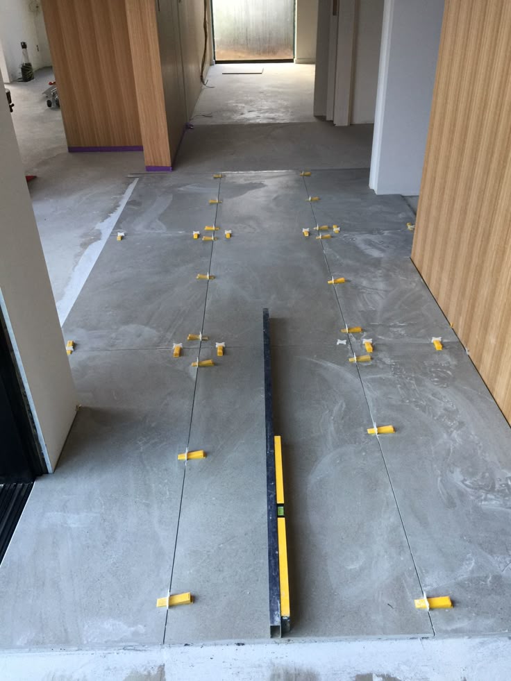 بلاط سيراميك